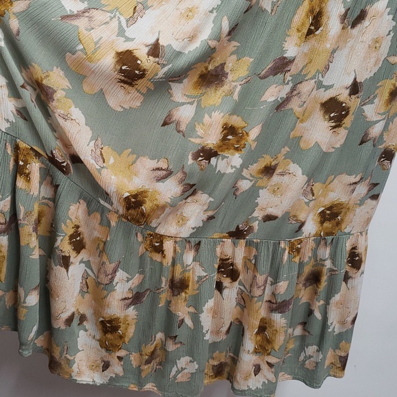 May Berries Floral Maxi Dress Women's Medium Cruise Vacation Summer - Picture 3 of 12